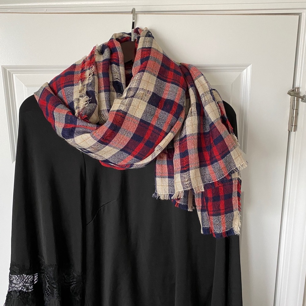 Blue/red/tan fashion scarf